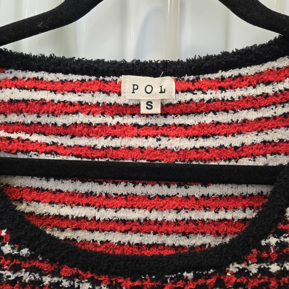 POL Textured Tweed Scoop-Neck Crop Top in Red/Black - Picture 2 of 5